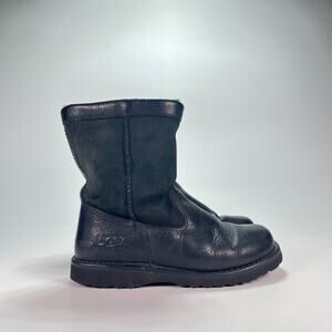 UGG Australia Beacon Black Leather Sheepskin Pull On Ankle Boots Women's Size 6